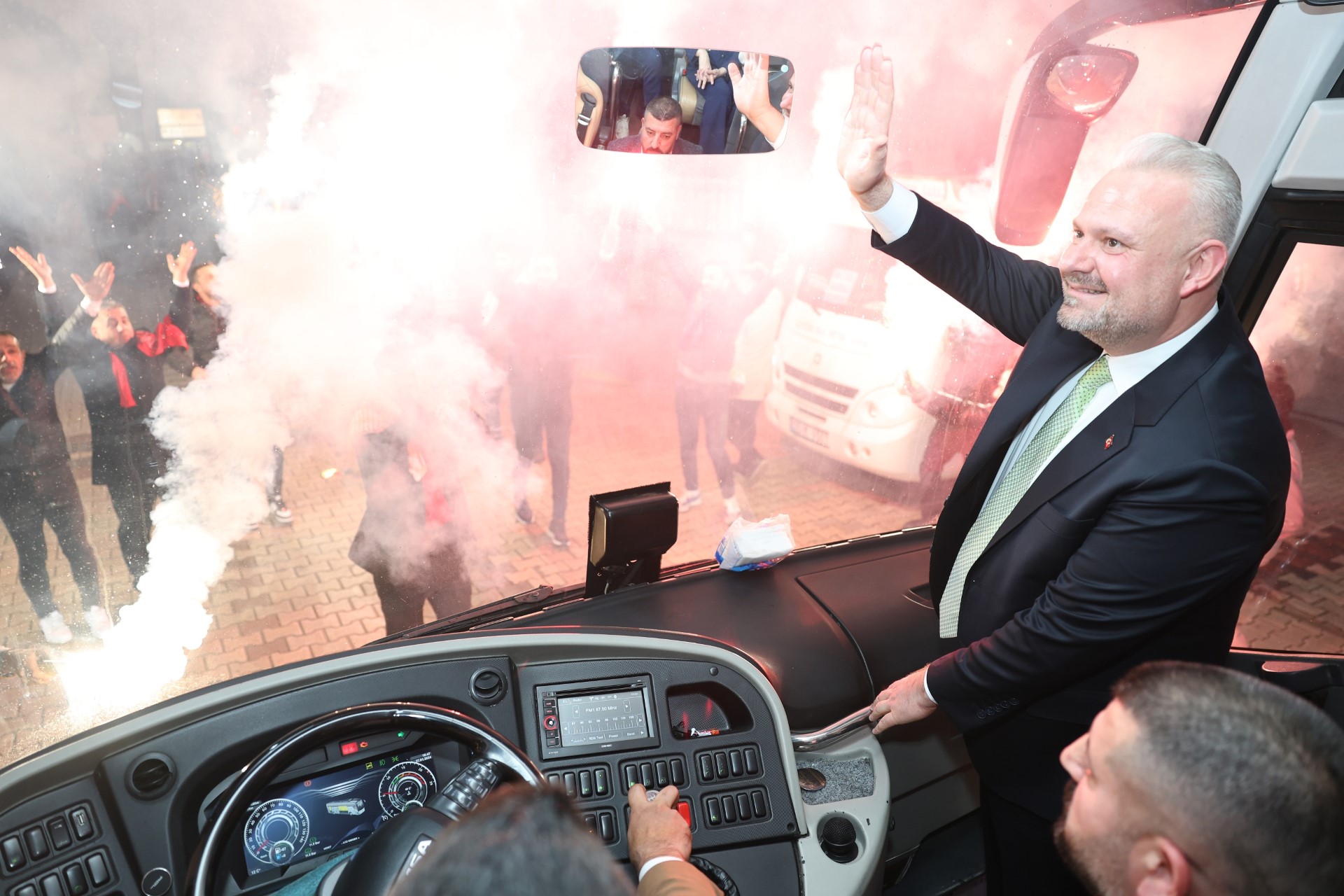 Pehlivan’dan gövde gösterisi