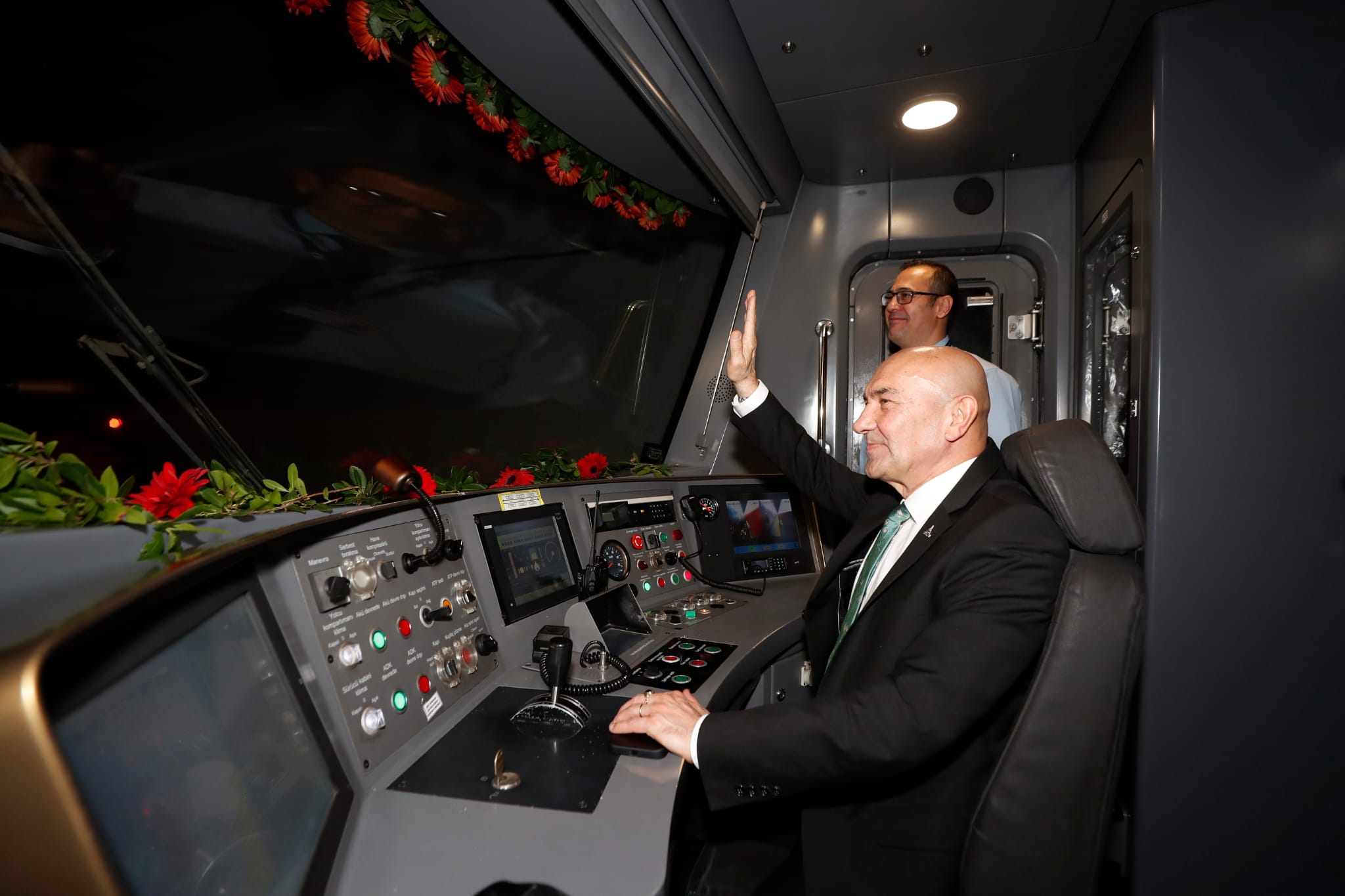 Narlıdere Metrosu görkemli bir törenle açıldı