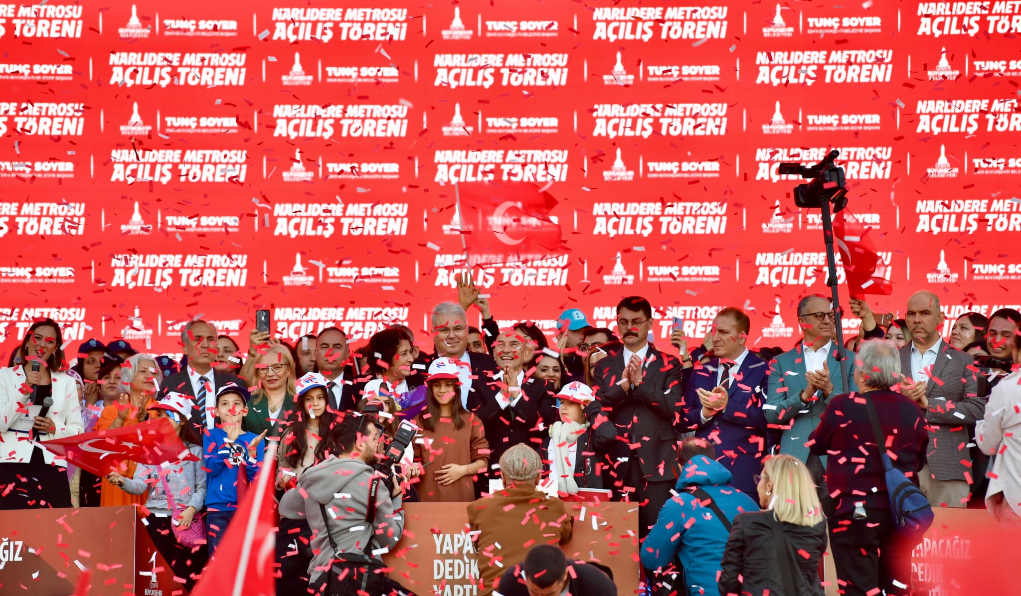 Narlıdere Metrosu görkemli bir törenle açıldı