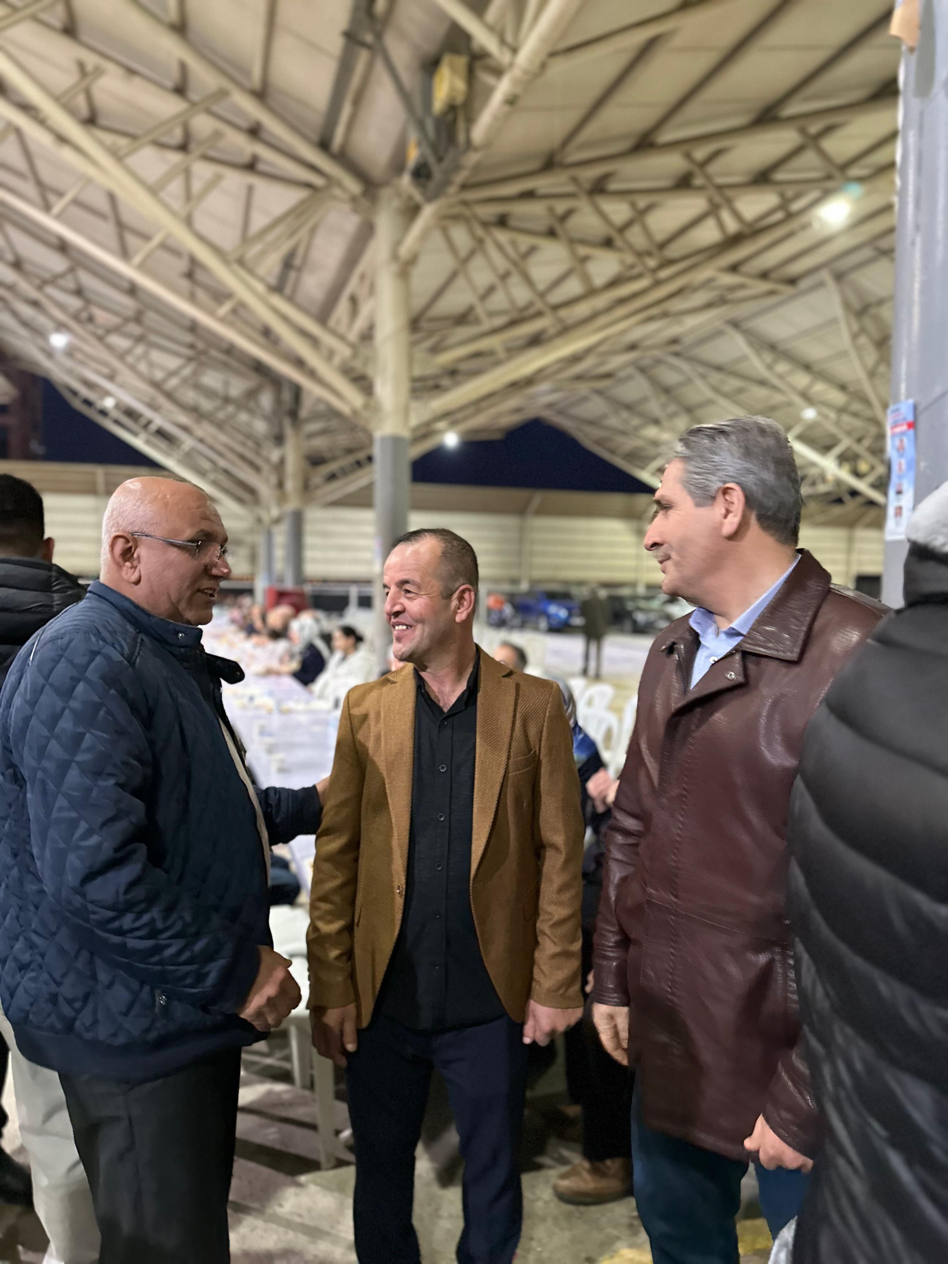 Uğur Mumcu Mahallesi muhtar adayı Sabahattin Altundağ'dan iftar yemeği