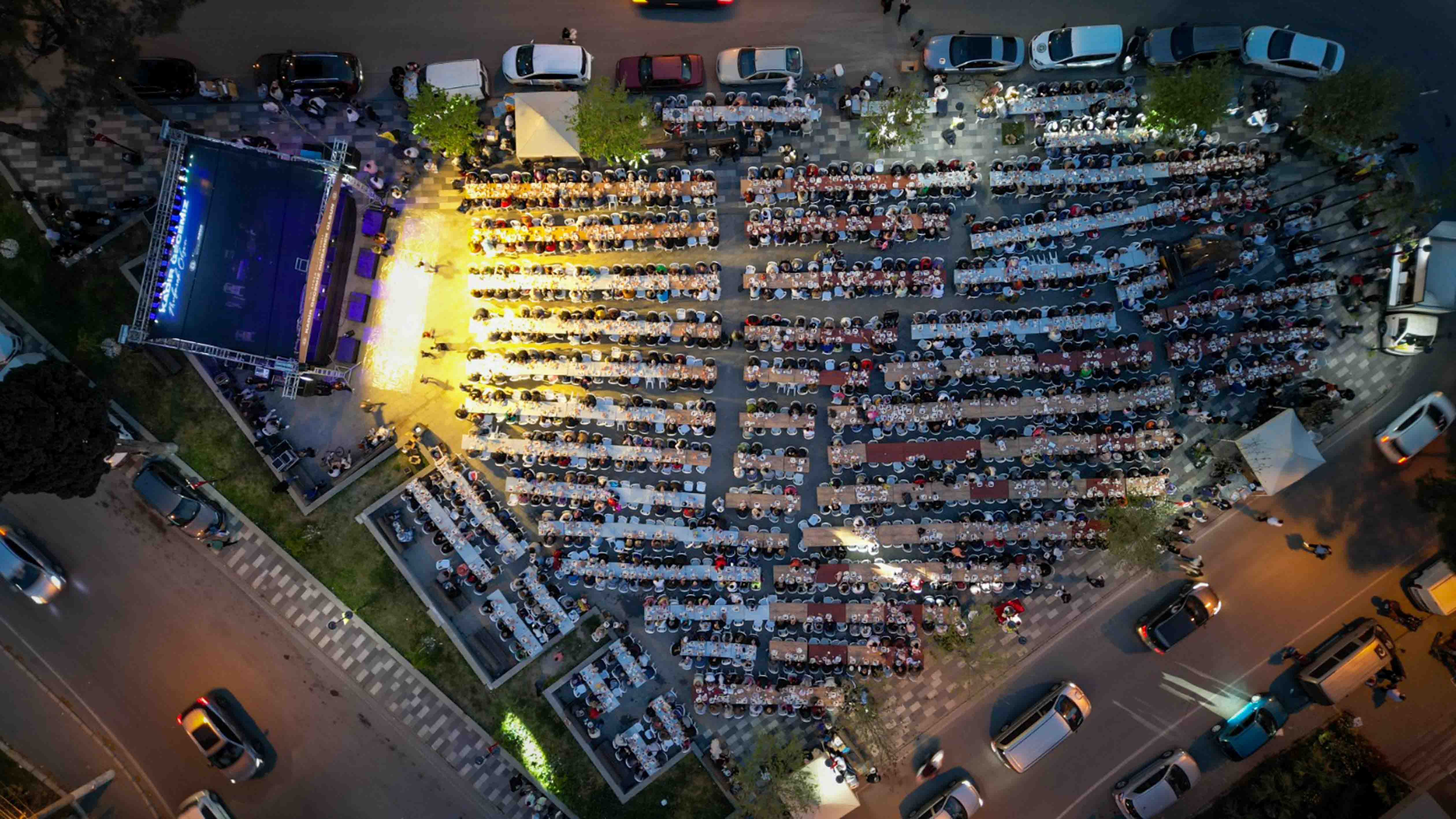 Başkan Duman iftar ve sahurda hemşehrileriyle buluştu