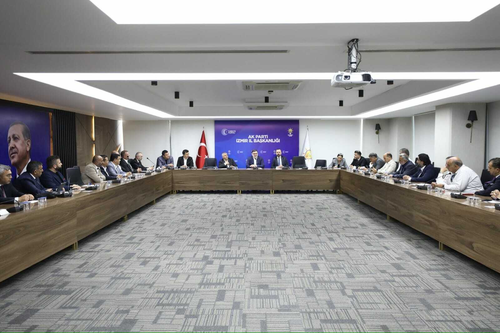 AK Parti İzmir İl Başkanı Saygılı;  “Kum saati işlemeye başladı."