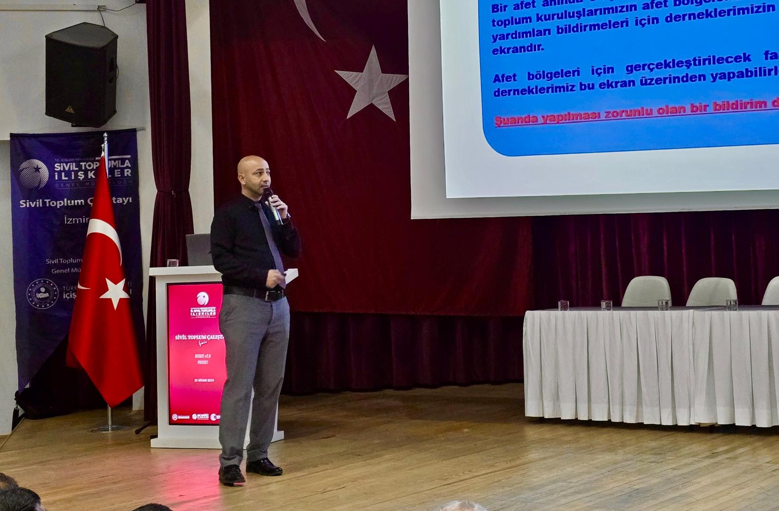 Bornova Belediyesi Ev Sahipliğinde STK'lar İçin Eğitim Semineri Gerçekleştirildi