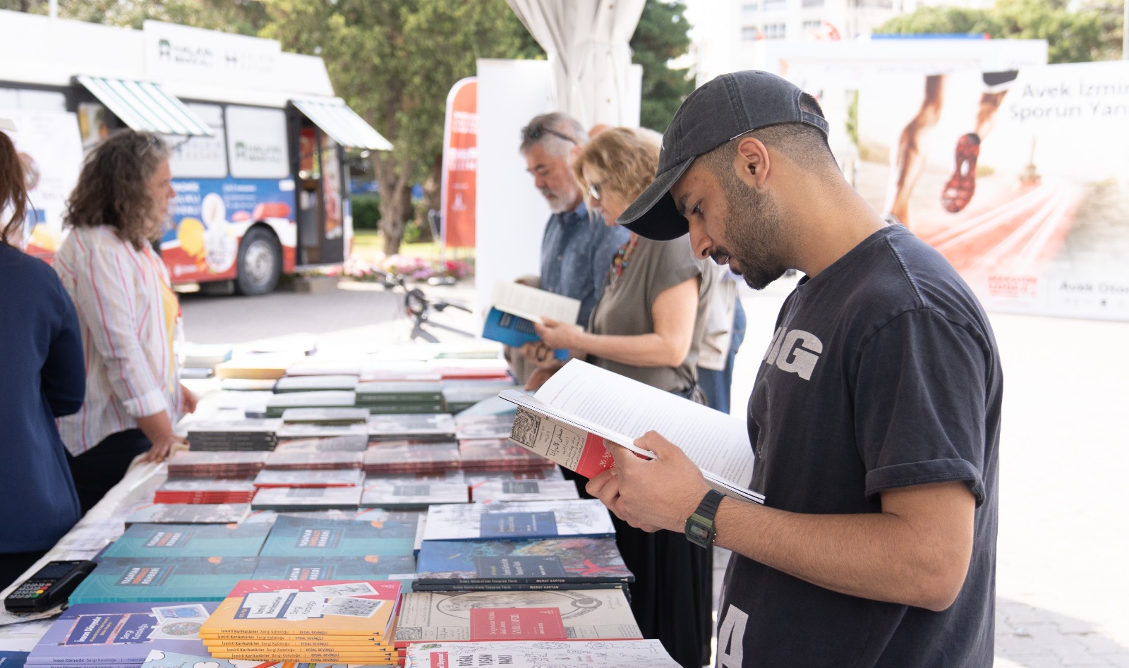 İzmir Büyükşehir Belediyesi Yayınları dokuz yeni kitabı okuyucularla buluşturuyor