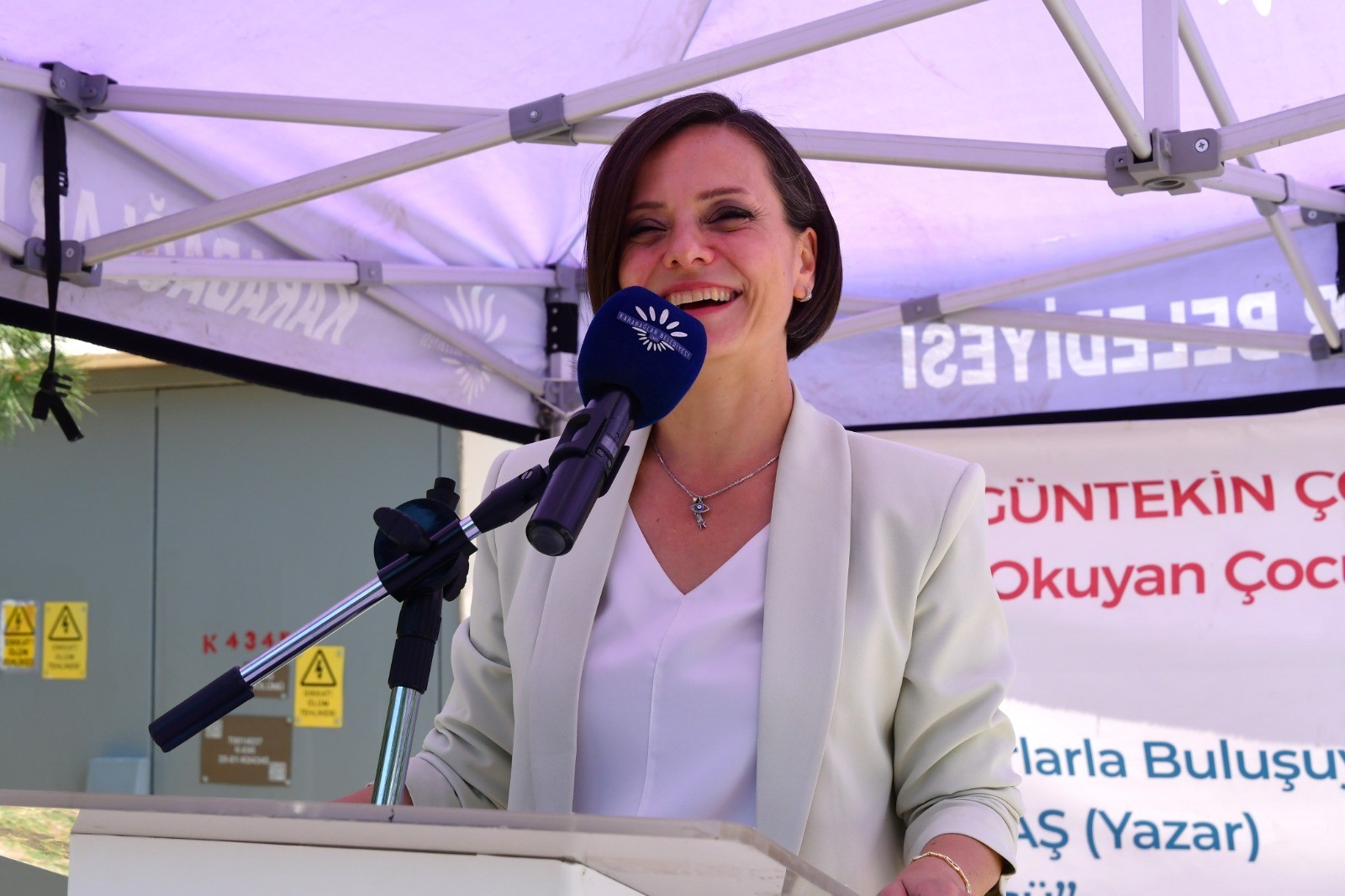 Başkan Kınay çocuklardan söz aldı: Okumaktan ve yazmaktan vazgeçmeyin