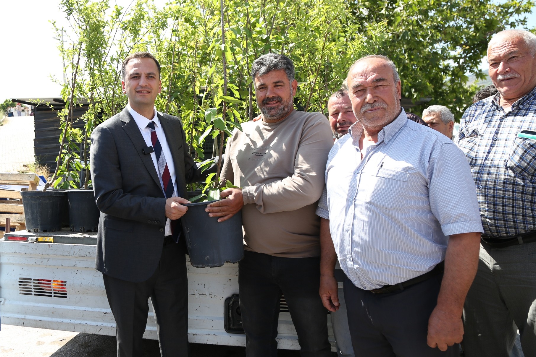 Bir yılda 10 bin meyve fidanı dağıtılacak