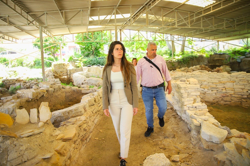 Kazı alanlarını ziyaret eden Başkan Denizli; “Tarihi ve kültürel miraslarımıza sahip çıkacağız”