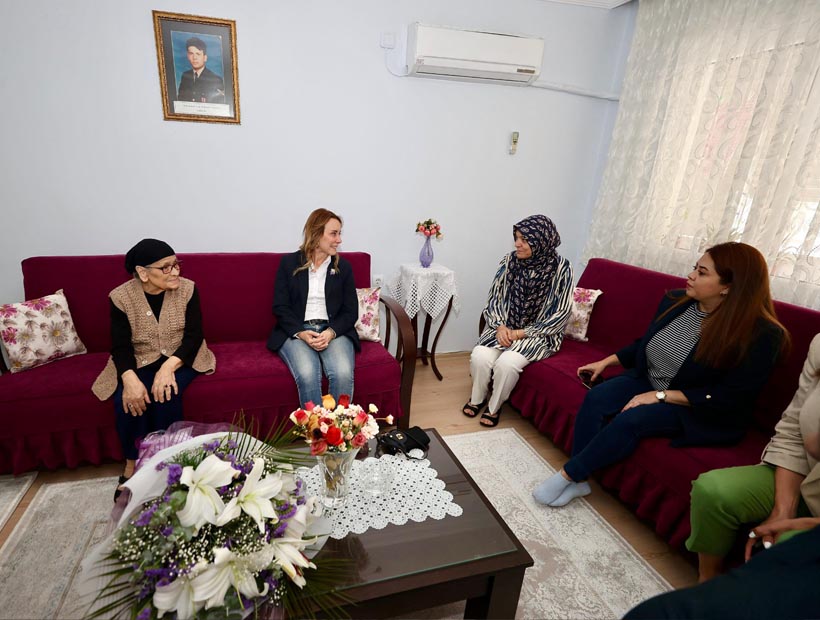 Mutlu’dan Anneler Günü’nde şehit annesine anlamlı ziyaret