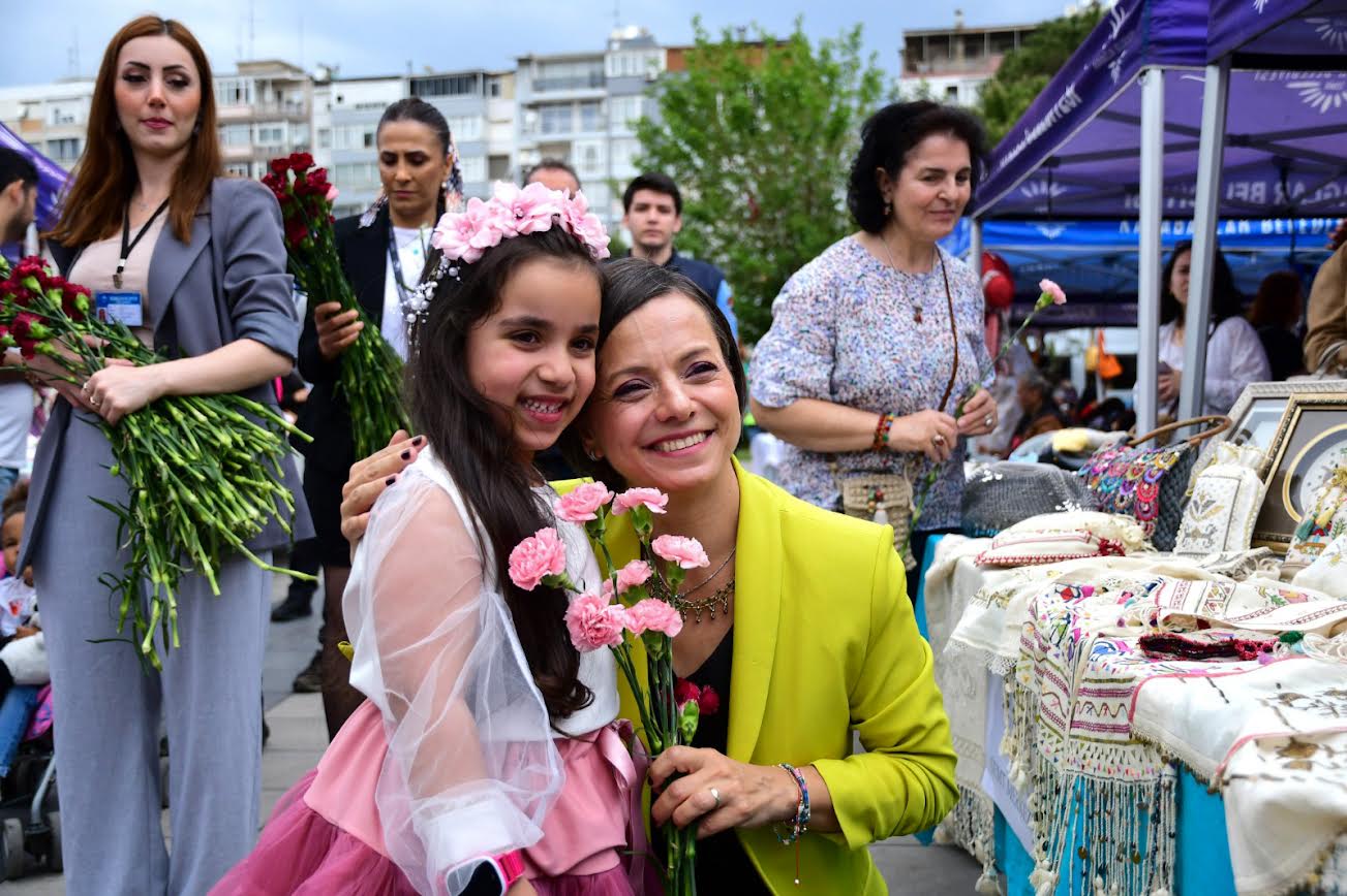Başkan Kınay: Kadınların yalnızca bir gün değil her gün emeklerini büyüteceğiz