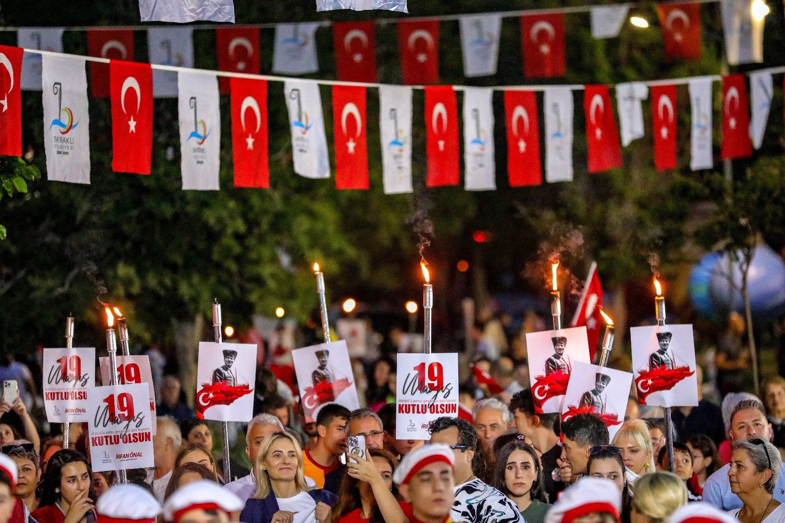 Bayraklı’da 19 Mayıs coşkusu yaşandı!