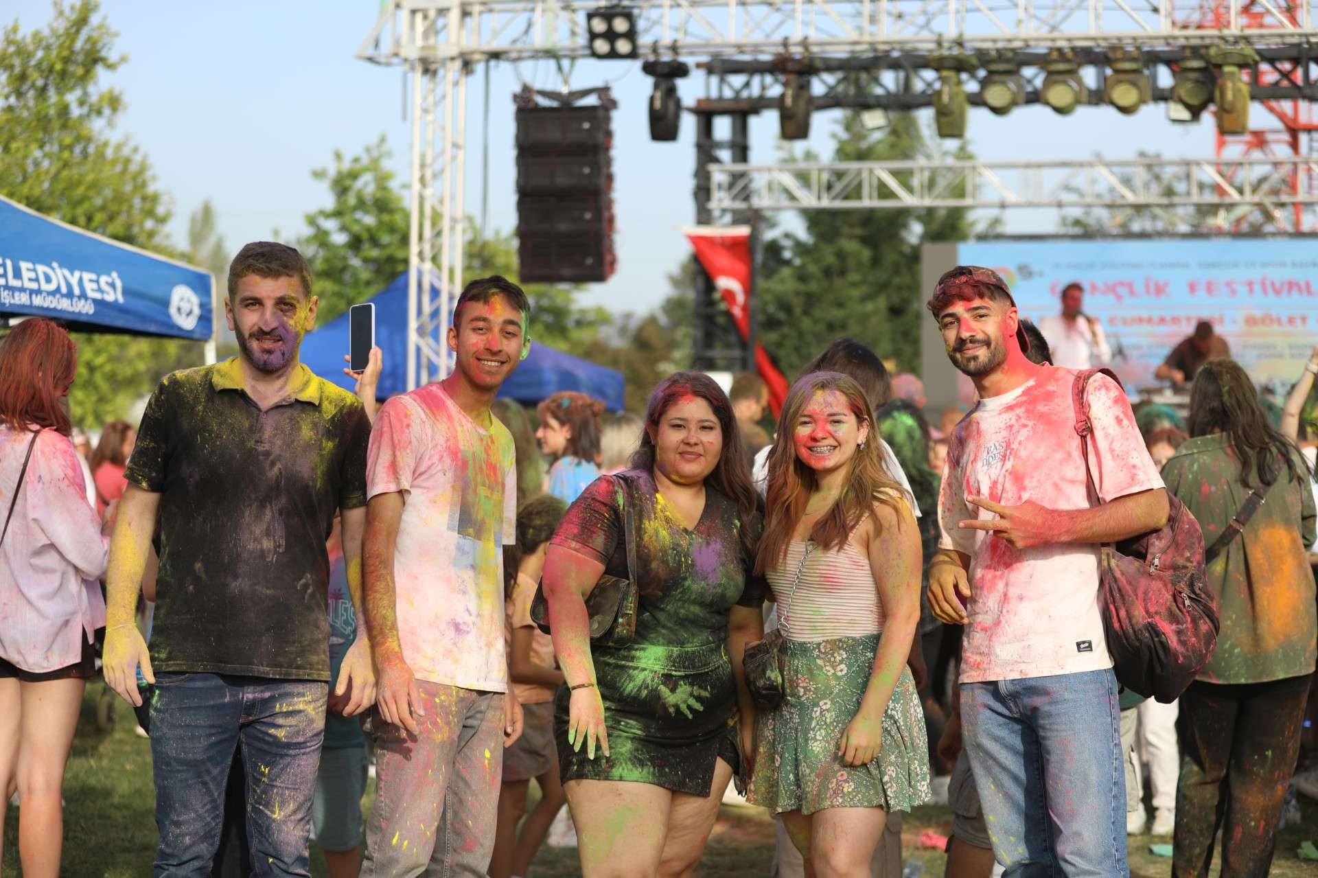 Buca'da rengarenk bayram kutlaması