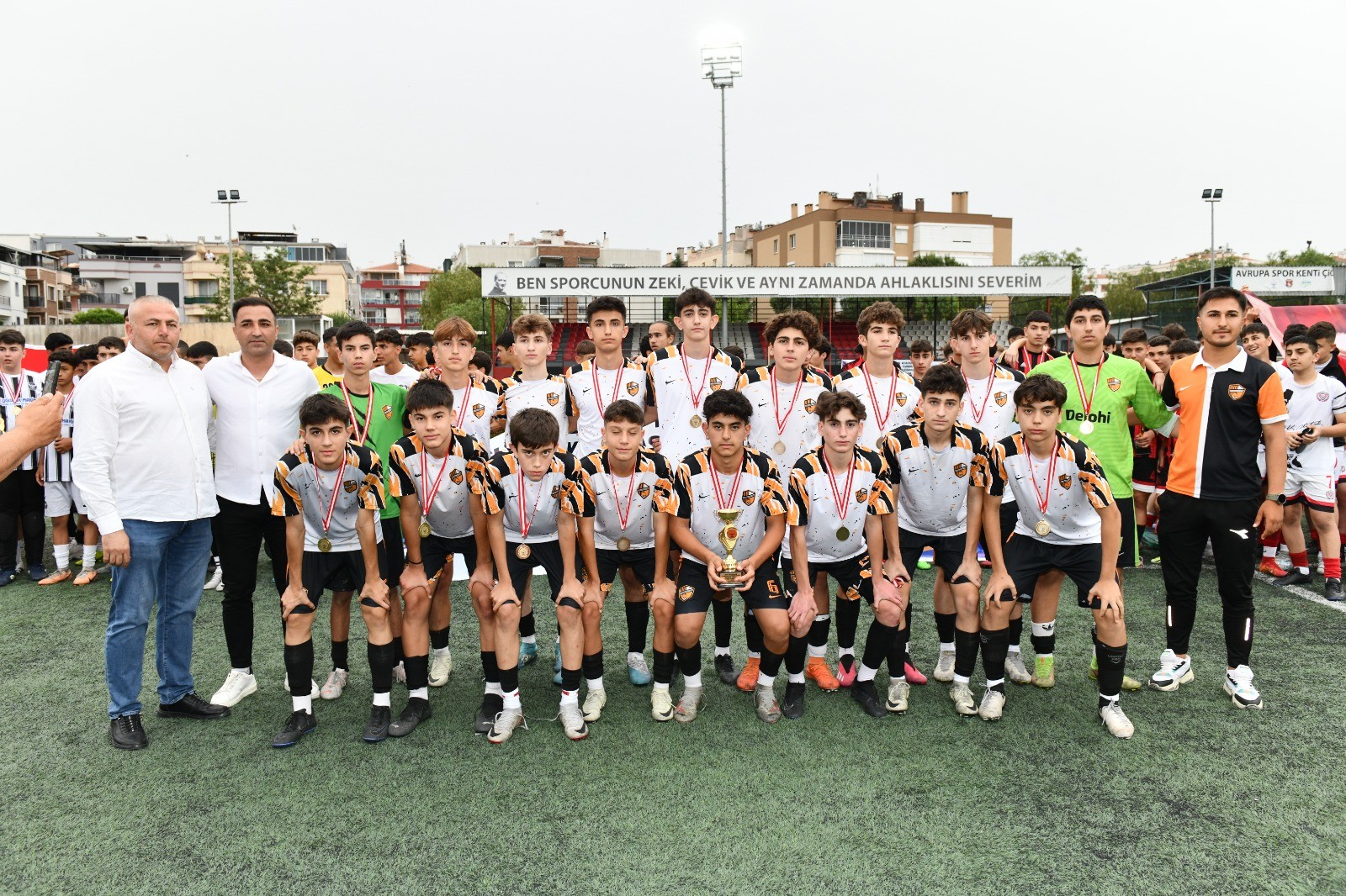 Çiğli’de “19 Mayıs Futbol Turnuvası” Heyecanı Sona Erdi