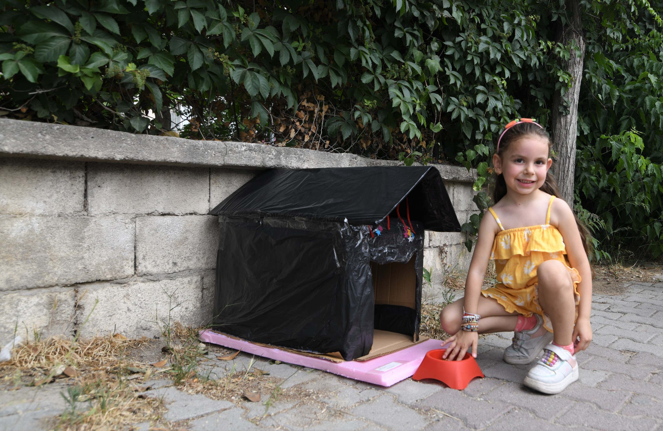 Bornova’da can dostlarına 'minik' dokunuş