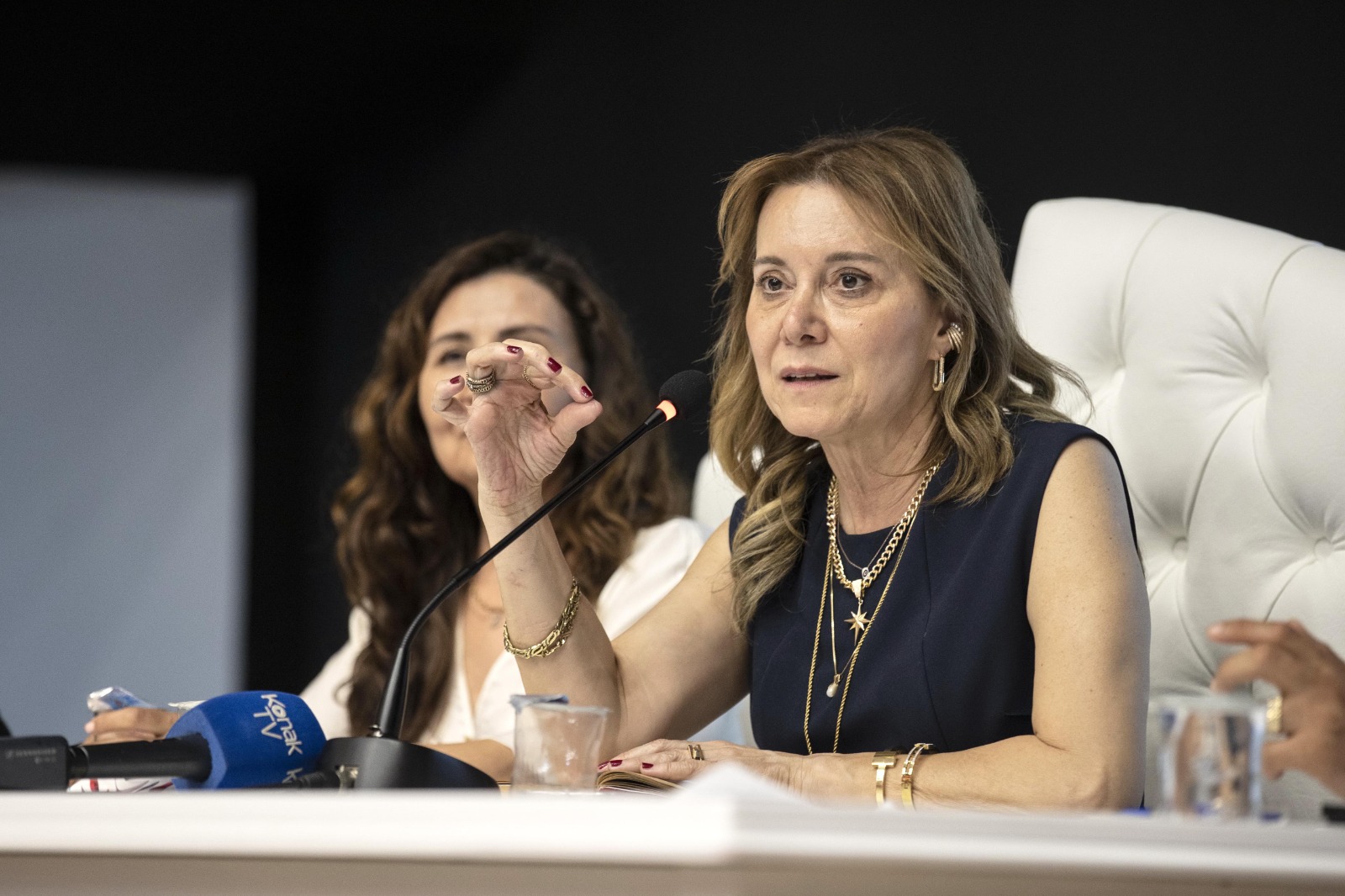 Başkan Mutlu muhtarlarla bir araya geldi