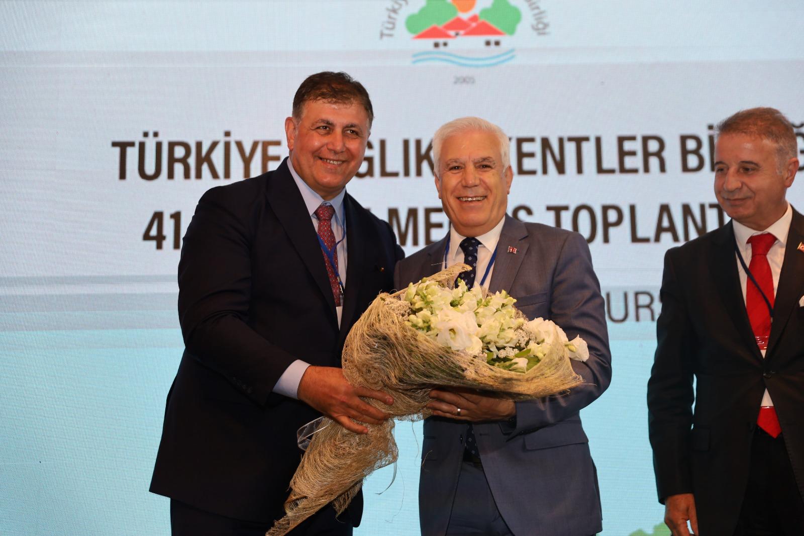 İzmir Büyükşehir Belediye Başkanı Dr. Cemil Tugay, Sağlıklı Kentler Birliği Başkanı oldu