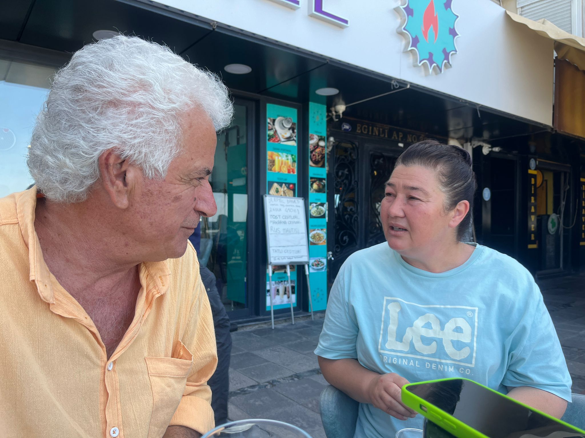 Alsancak'ta Lezzet ve Kalitenin Aile Dostu Buluşma Noktası: "Meş'ale"