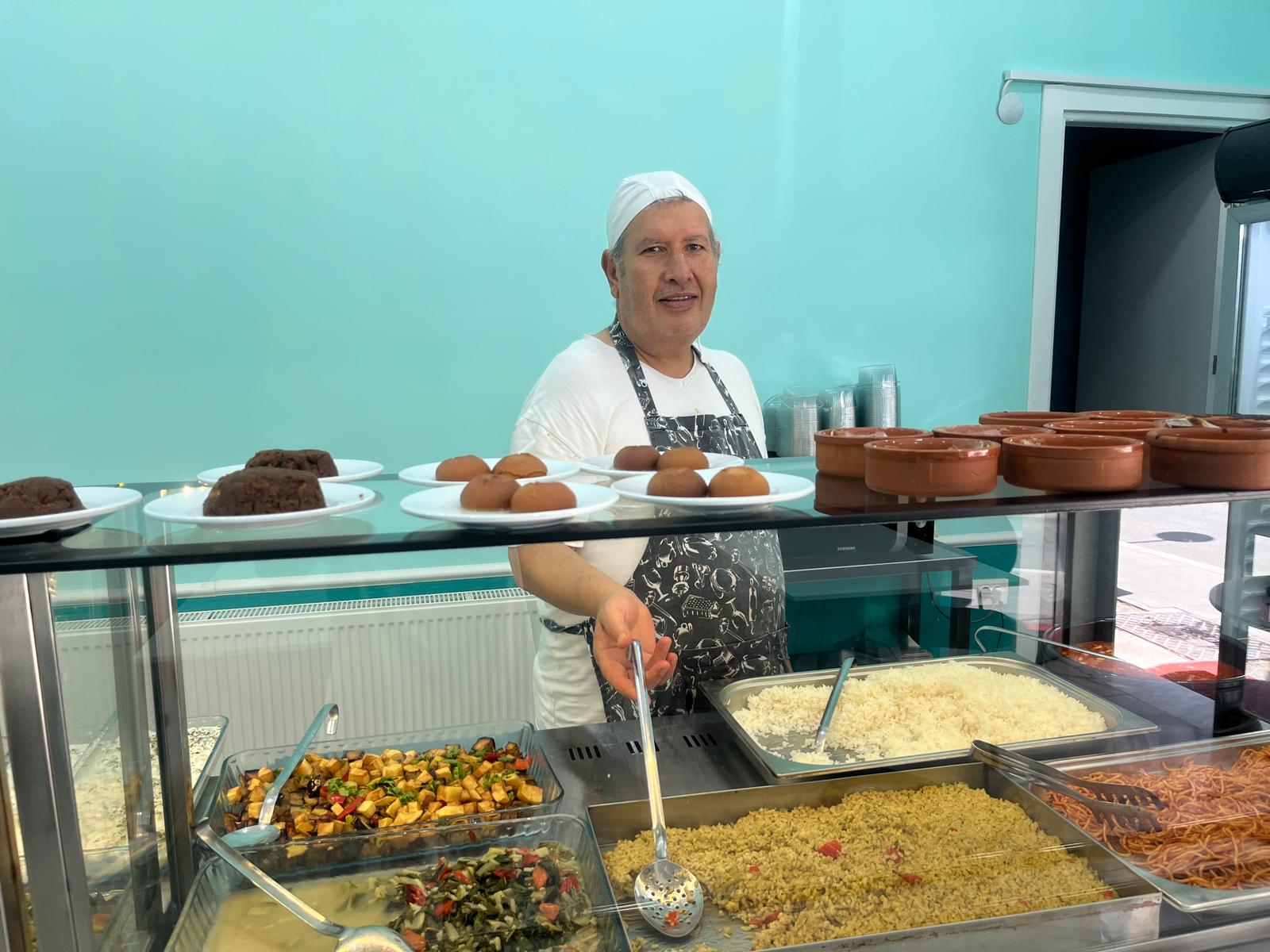 Alsancak'ta Lezzet ve Kalitenin Aile Dostu Buluşma Noktası: "Meş'ale"