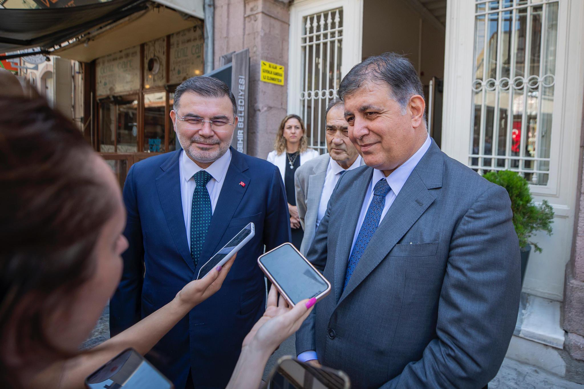 AK Parti'den Tugay'a iade-i ziyaret