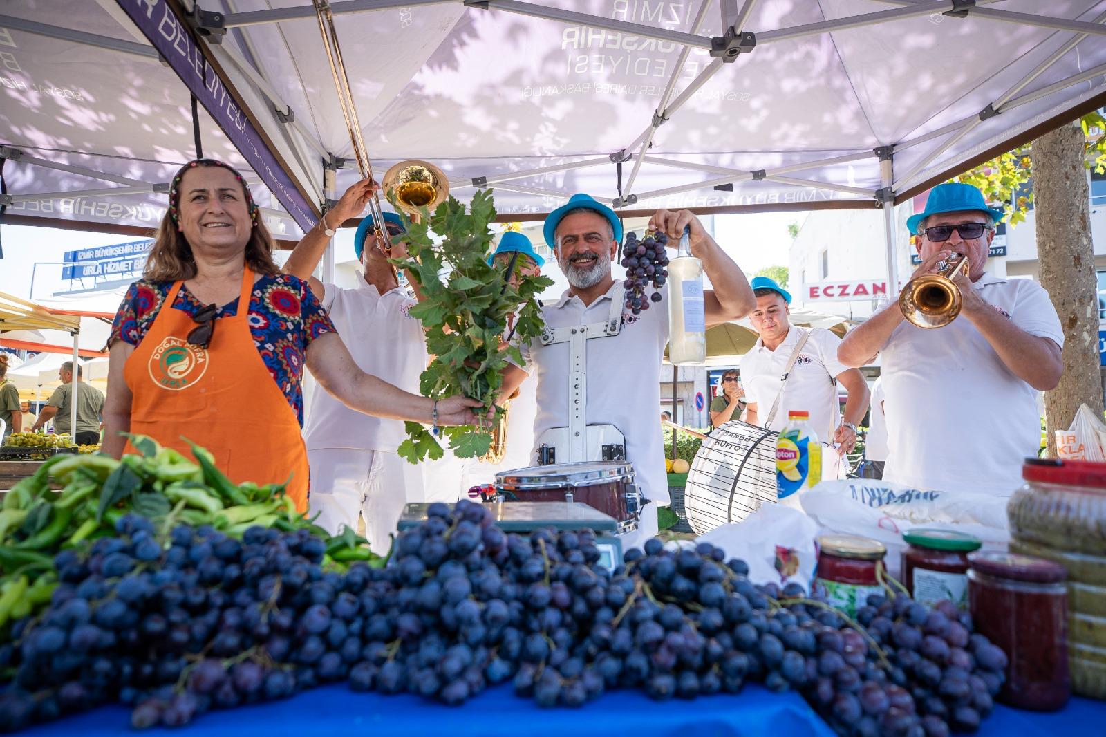 Urla’nın binlerce yıllık Bağbozumu Şenliği başladı