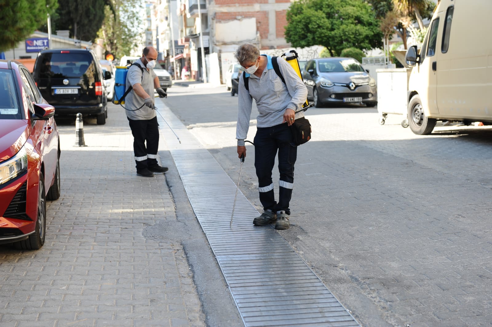 Karşıyaka’da haşereyle kararlı mücadele