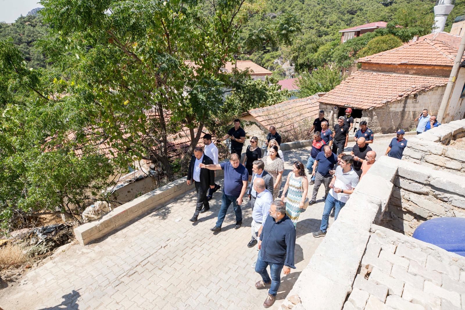 İtfaiye ekipleri Yamanlar Köyü'ne konuşlandırıldı