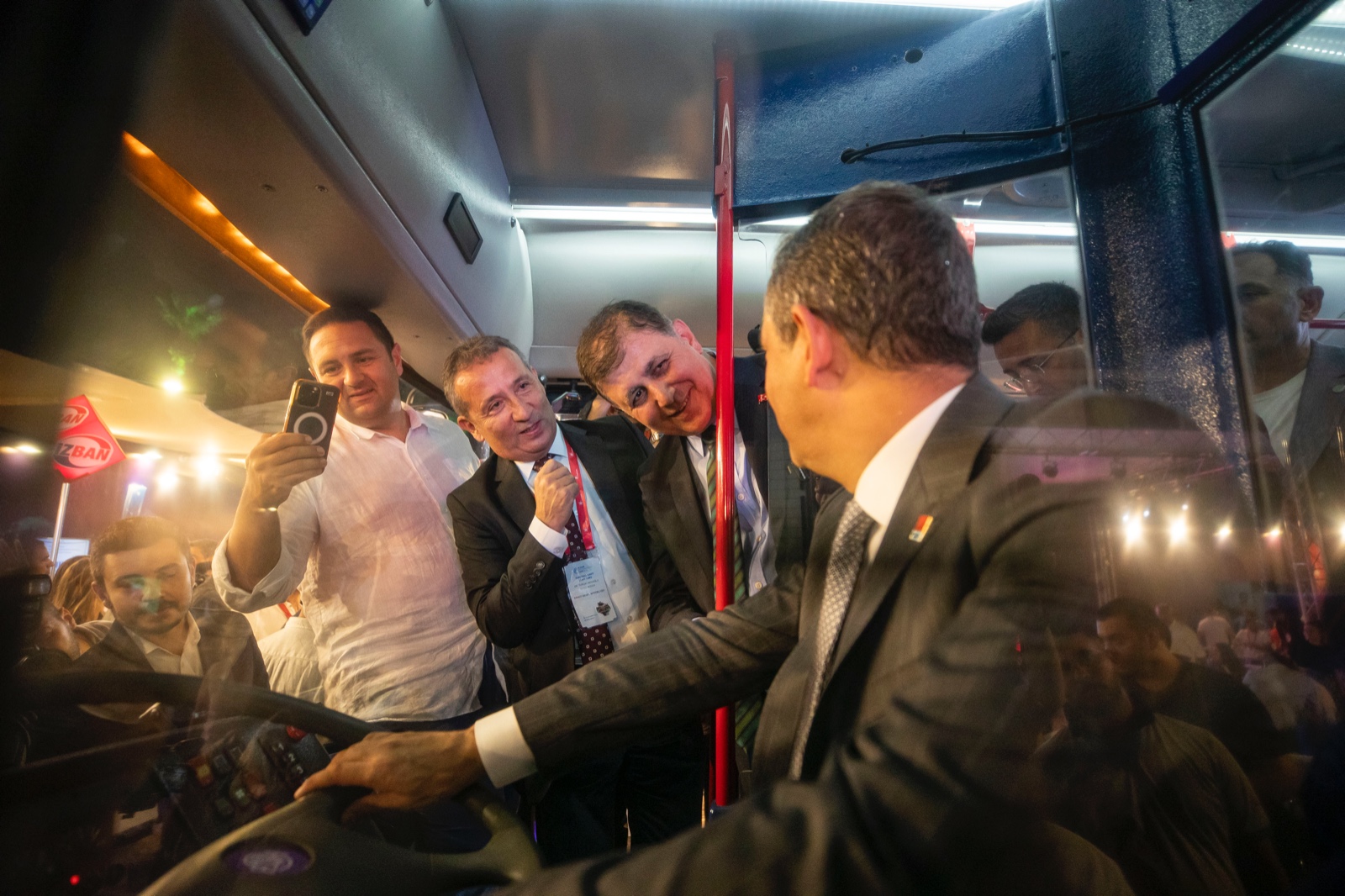 CHP’li Özel: Kentsel dönüşüm için uyarı düdüğü çalacağız