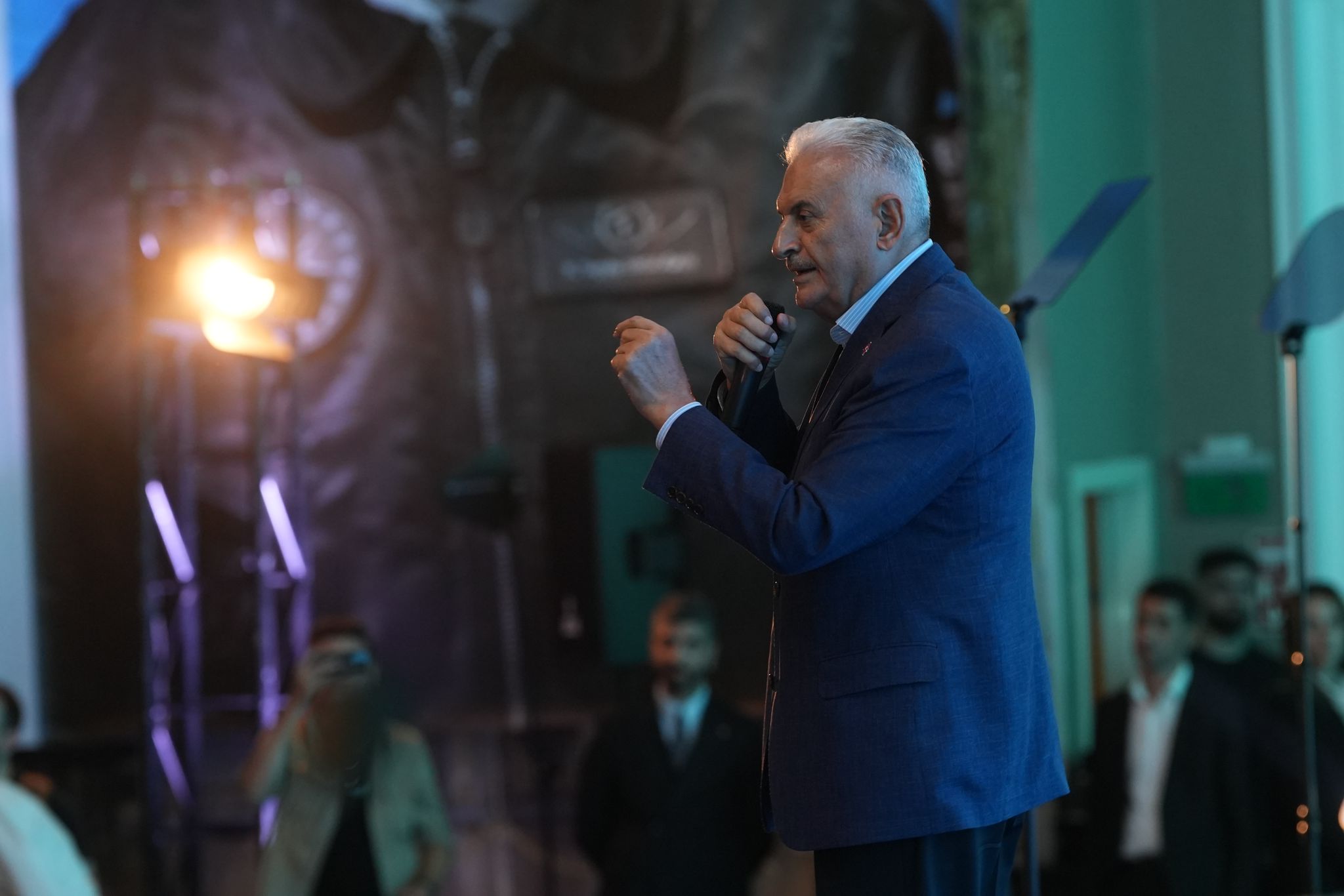 Binali Yıldırım'dan özeleştiri: İlk defa ikinci parti konumuna düştük!