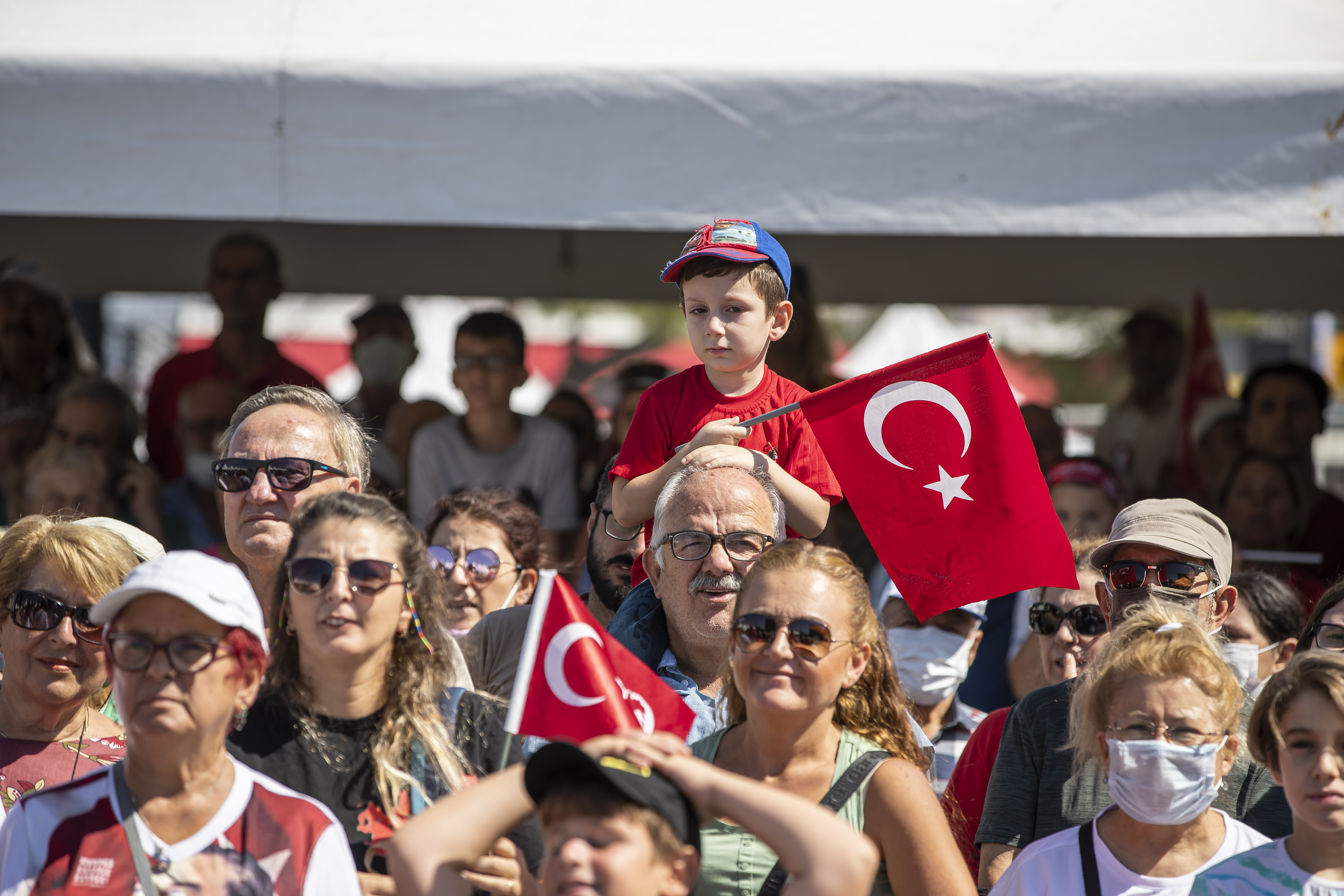 Başkan Tugay tüm İzmirlilere çağrıda bulundu “9 Eylül’ü tarihi bir coşkuyla İzmir’e yakışan görkemle kutlayalım”