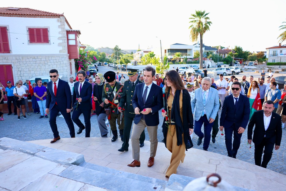 Alaçatı’nın Kurtuluşu’nun 102. Yılı Coşkuyla Kutlandı!