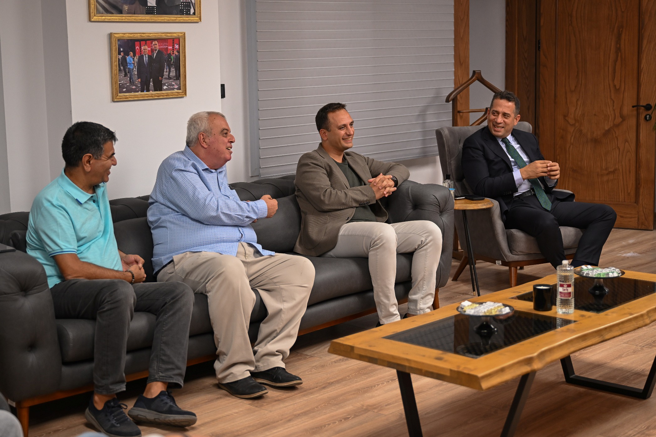 Ali Mahir Başarır’dan Başkan Eşki’ye ziyaret: "Bornova’da kısa sürede büyük işlere imza atıldı"