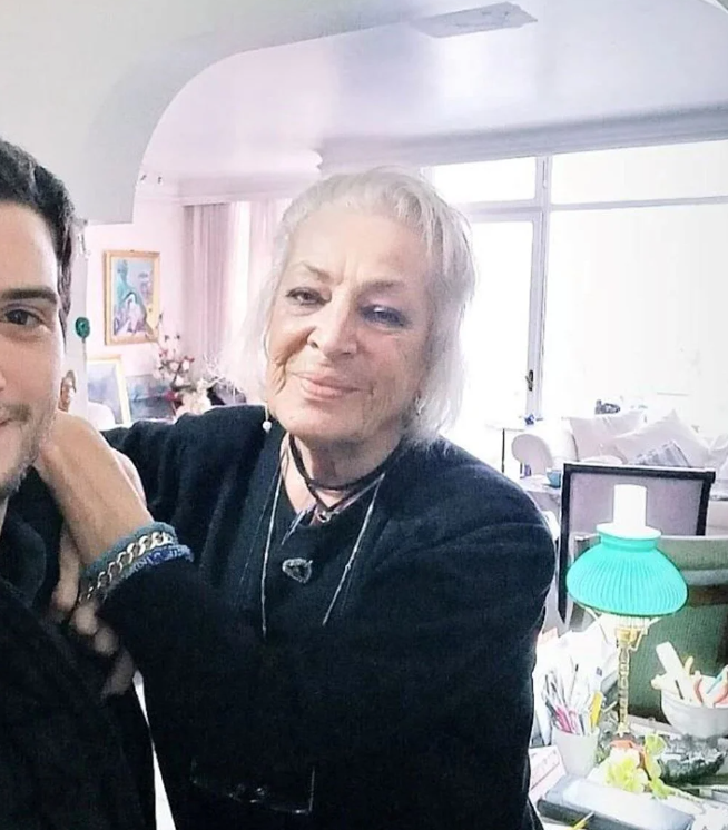 Yeşilçam'ın kötü kadını olarak akıllara kazınan Lale Belkıs son haliyle şaşırttı!