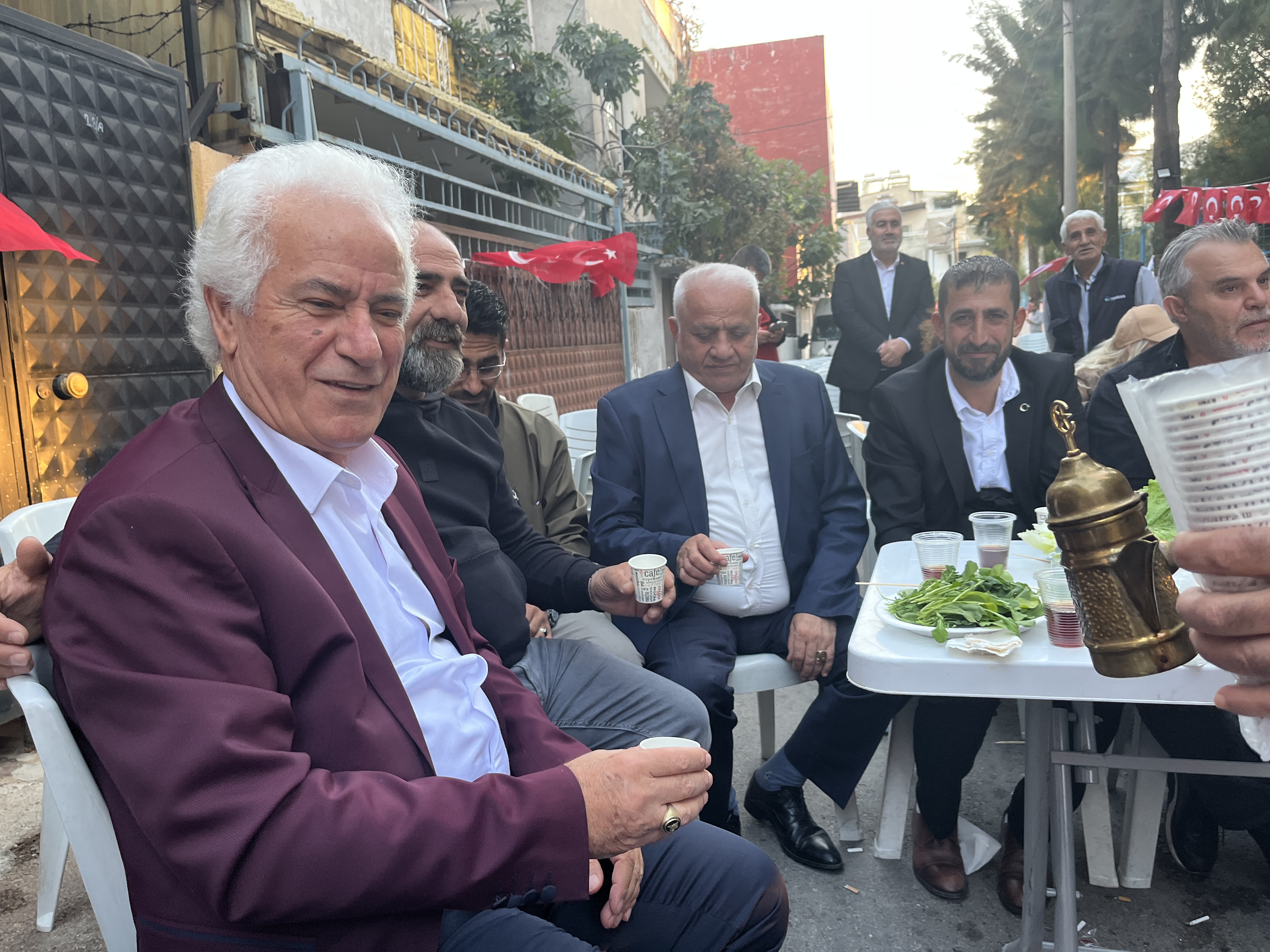 Bayraklı'ya gönül verenlerin bir araya geldiği İZBAYDER görkemli törenle açıldı