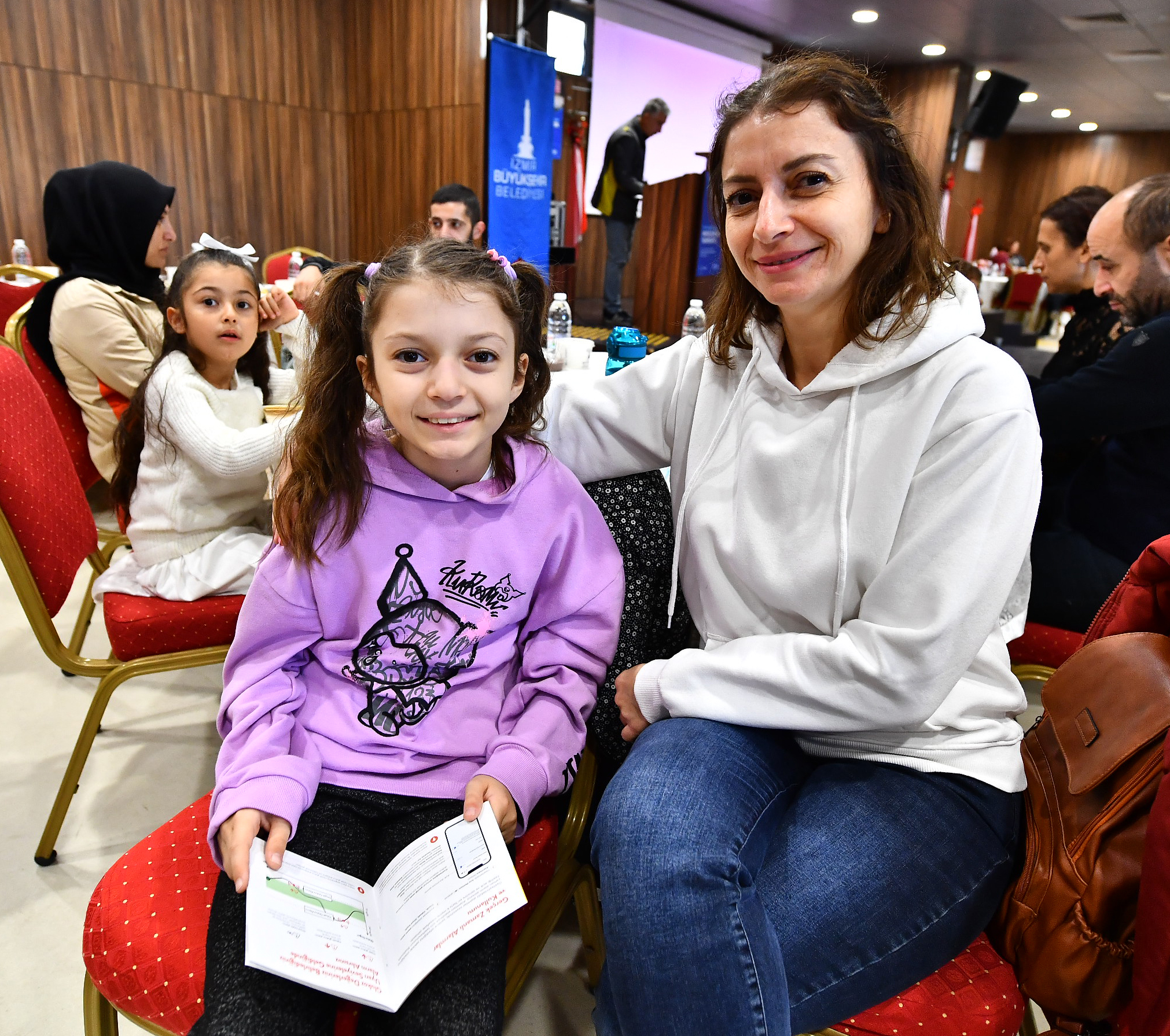 Diyabetli çocuklar için şeker ölçüm cihazı dağıtıldı