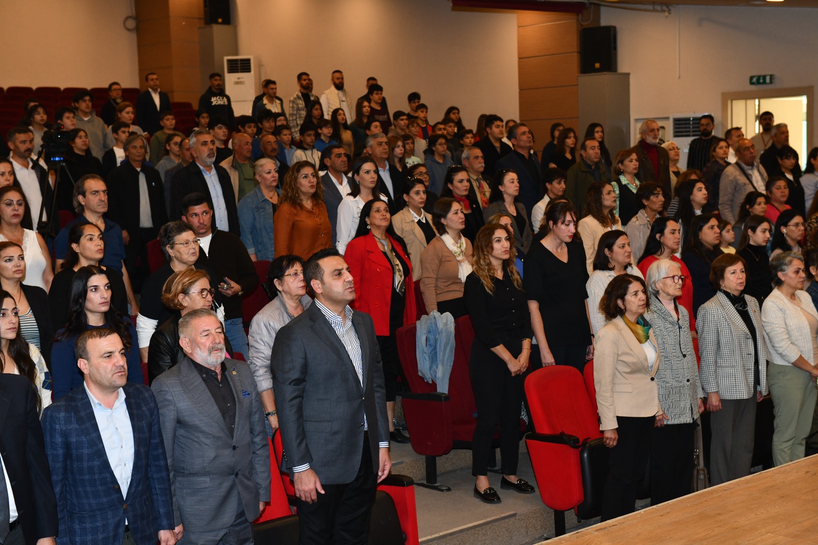 Çiğli’de “Önce İnsan ve Bir Dahi Atatürk" Belgesel Gösterimine Büyük İlgi