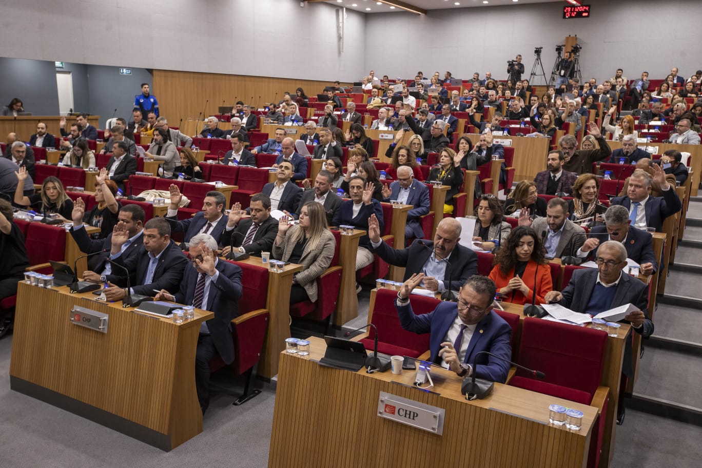 ESHOT’un proje dolu bütçesine 14 yıl sonra oy birliği