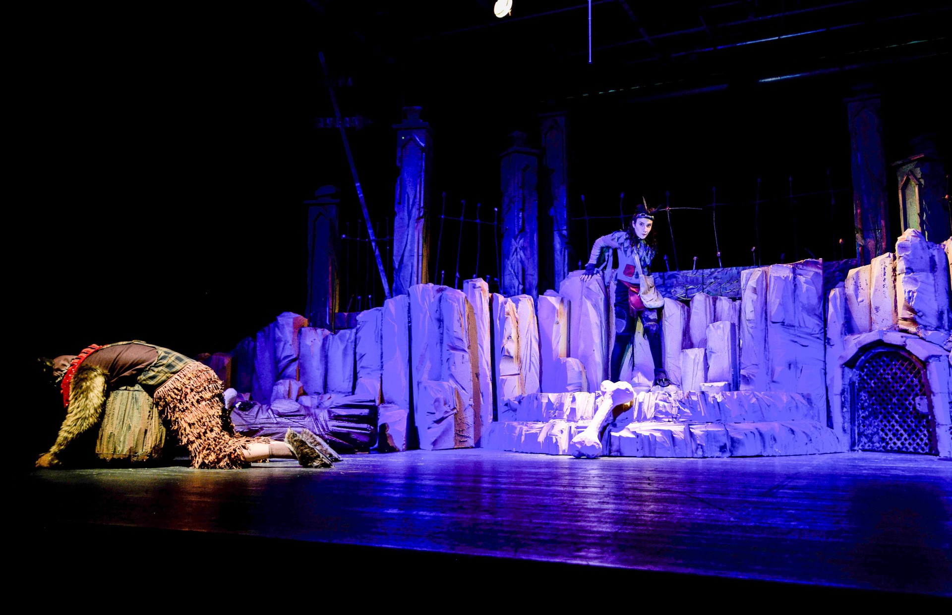 BBŞT’den Bornovalı miniklere tiyatro şöleni