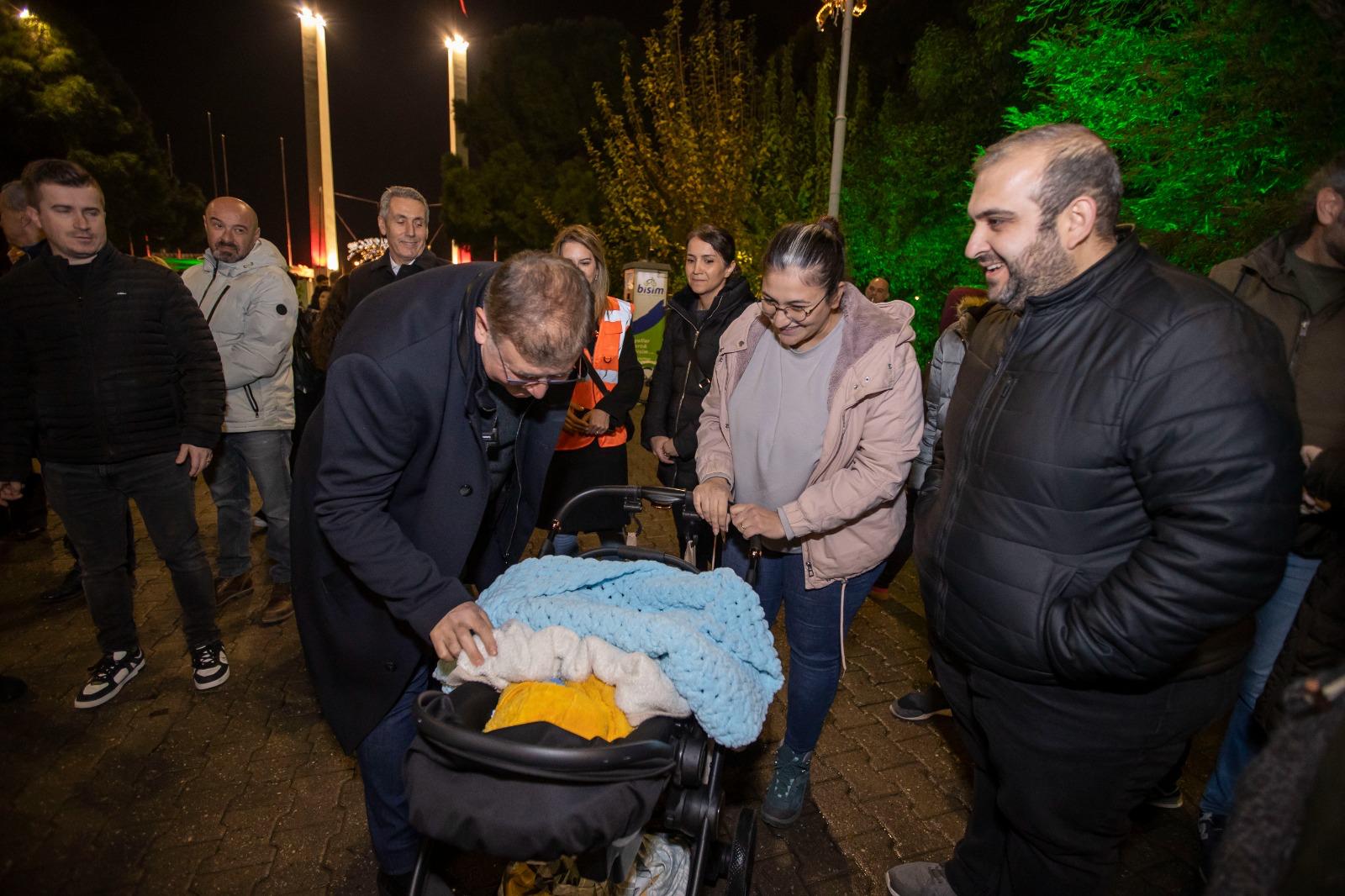 Başkan Tugay’dan İzmirlilere yeni yıl mesajı “2025, projelerimizi bir bir hayata geçireceğimiz yıl olacak”