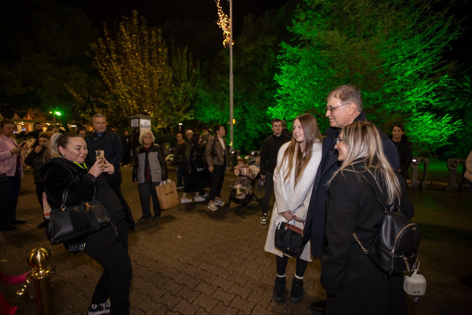 Başkan Tugay’dan İzmirlilere yeni yıl mesajı “2025, projelerimizi bir bir hayata geçireceğimiz yıl olacak”