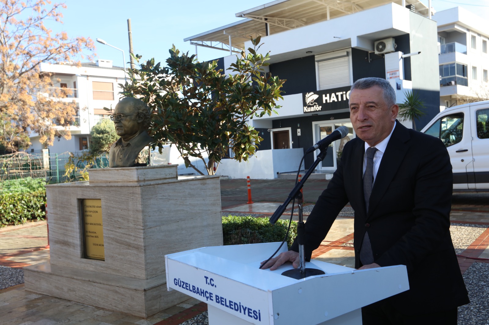 Uğur Mumcu Güzelbahçe'de anıldı