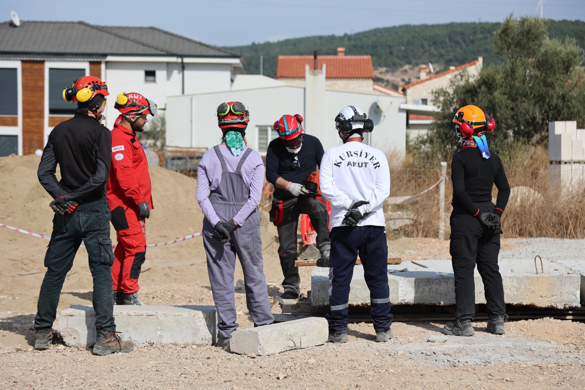 Urla Belediyesi ve AKUT’tan afetlere karşı örnek iş birliği