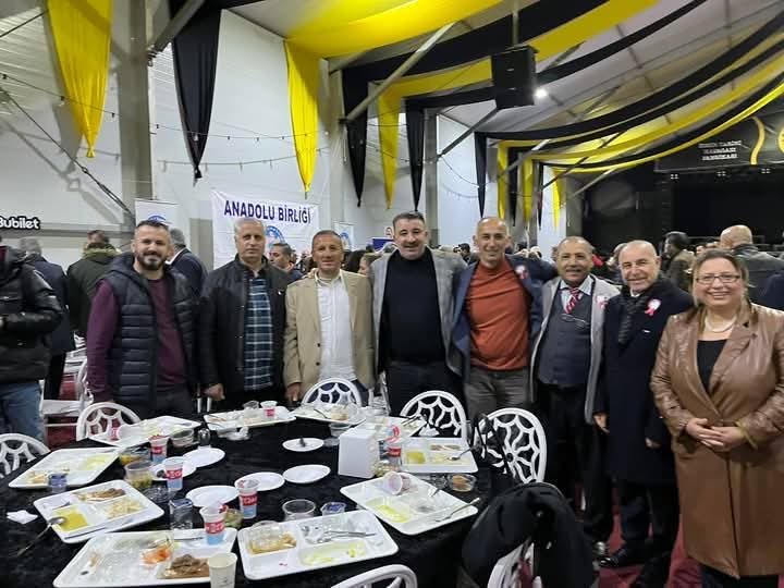 Anadolu Birliği'nin iftar yemeği büyük ilgi gördü