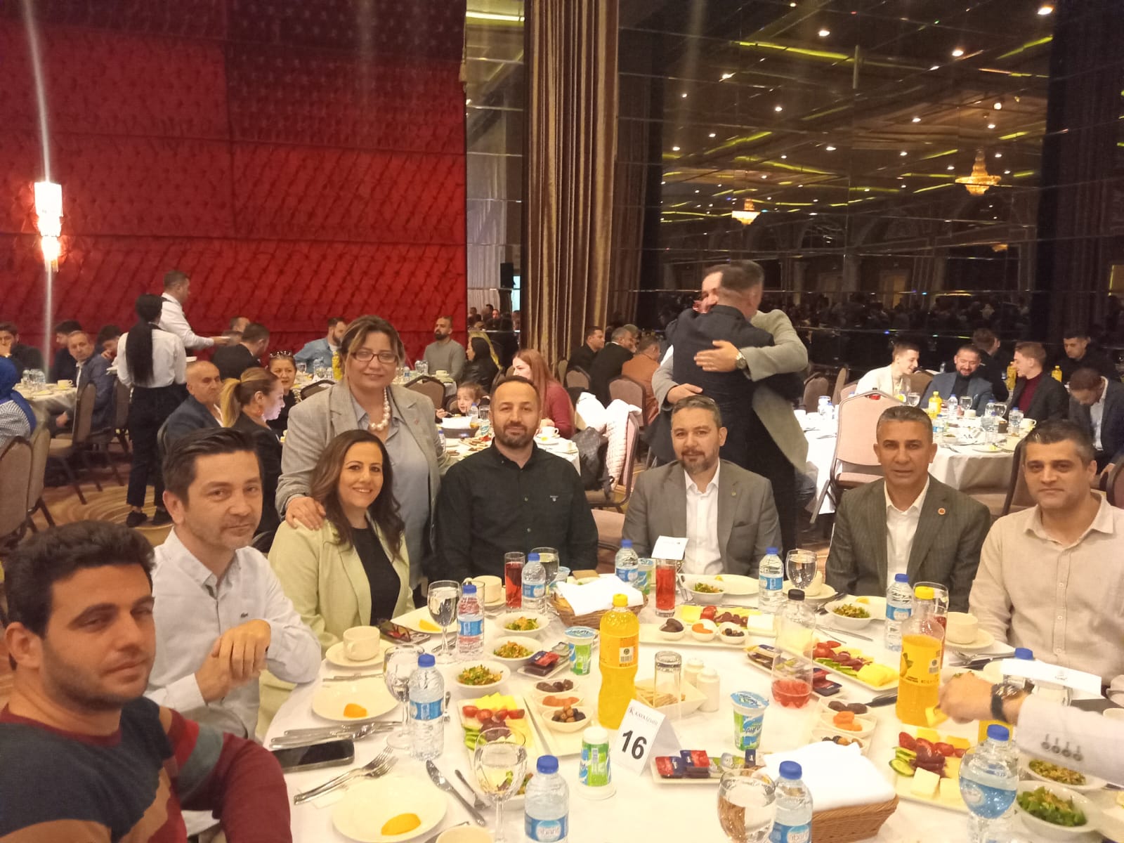 AK Parti İzmir İl Başkanı Saygılı'dan CHP'ye sert çıkış! ''Bir ömür çalışsanız, Recep Tayyip Erdoğan'ın bu ülke ve millet için yaptıklarının zekatını çıkaramazsınız''