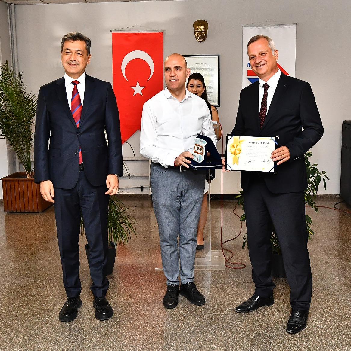 İzmir Metrosu 25 yaşında