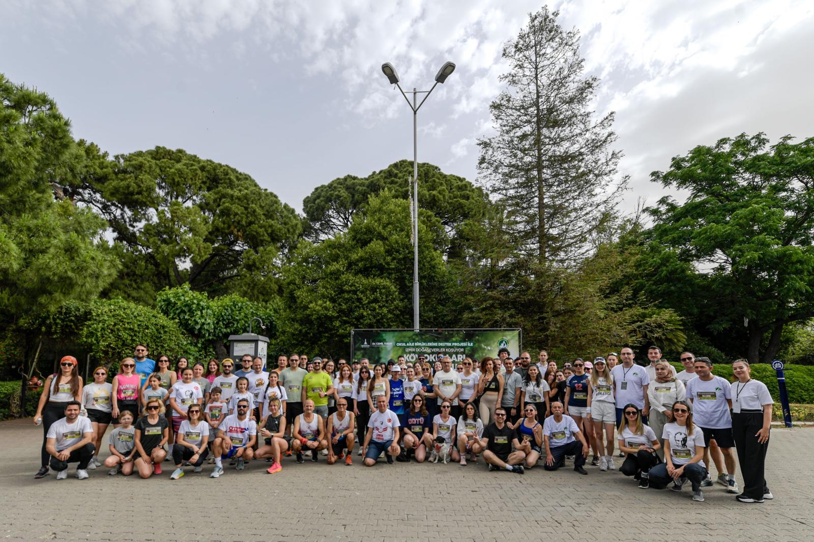 Doğaseverler köy okulları için koştu