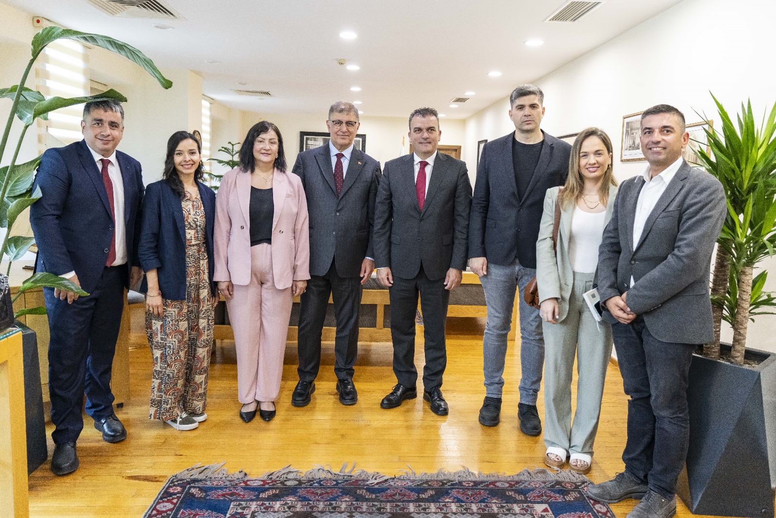 İzmir ve Larissa arasında iklim nötr ve akıllı şehir iş birliği