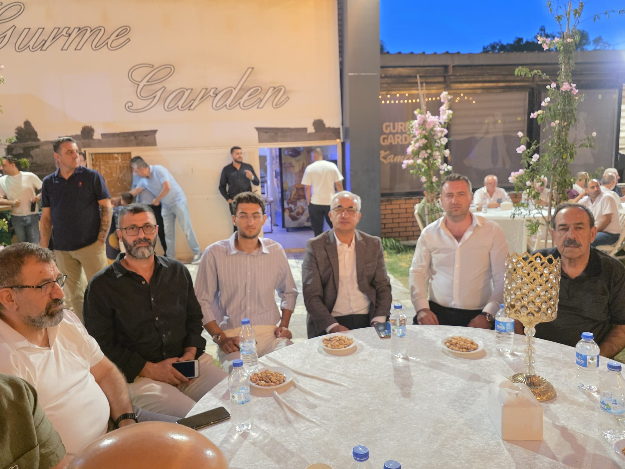 Alptekin ve Dündar Ailelerinin mutlu günü: Gülten ve Furkan Dünyaevine Girdi