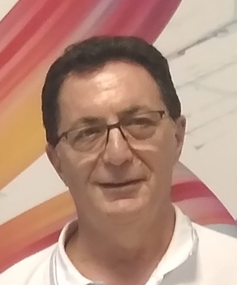 Eski okul müdürü Ender Feroğlu engelliler için çalışmalarını sürdürüyor