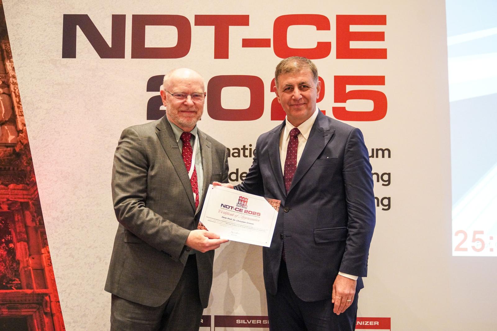 Başkan Tugay İzmir'in ev sahipliği yaptığı uluslararası organizasyonda konuştu