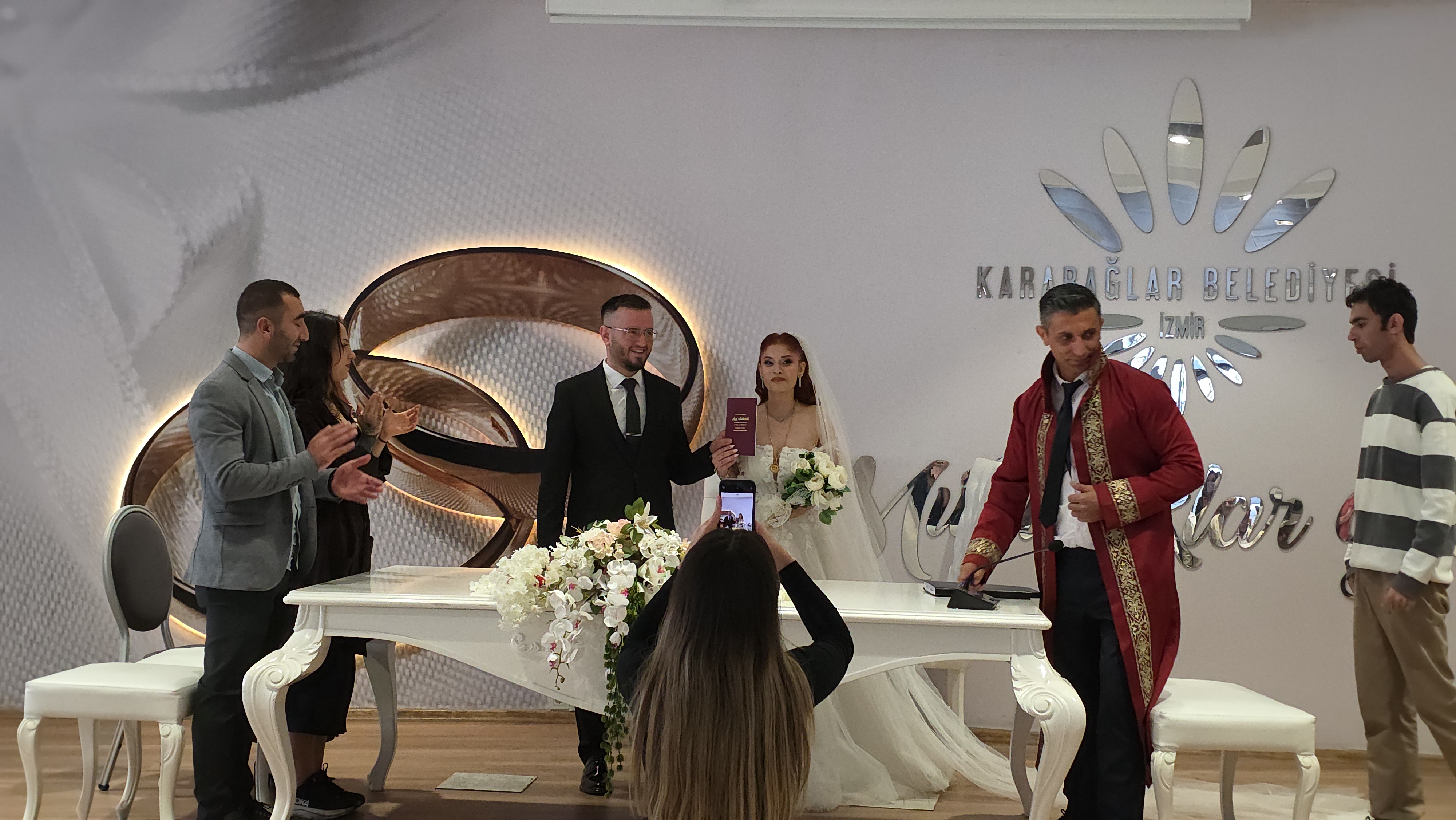 İrem Albayram ile Mertcan Sevinç dünya evine girdi