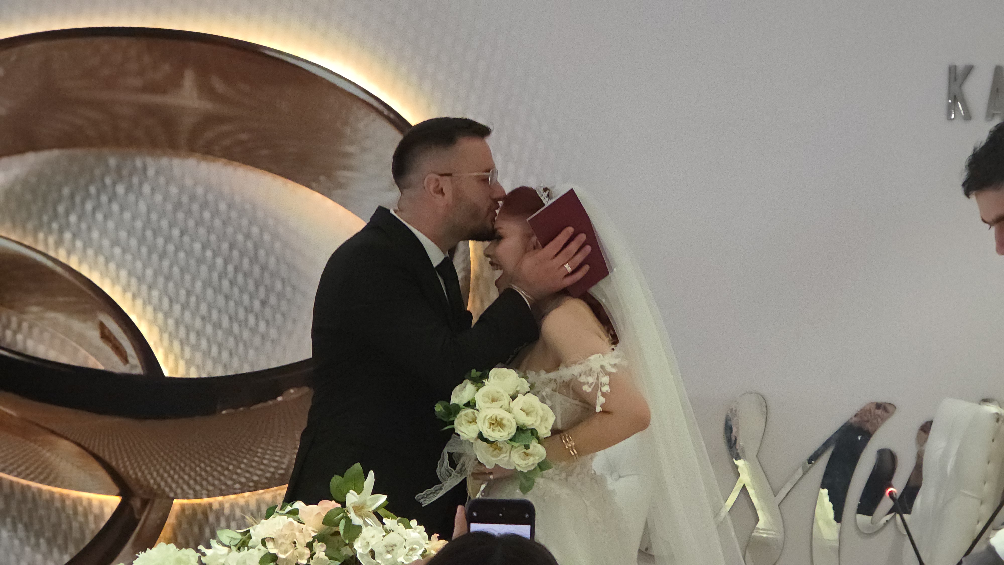 İrem Albayram ile Mertcan Sevinç dünya evine girdi